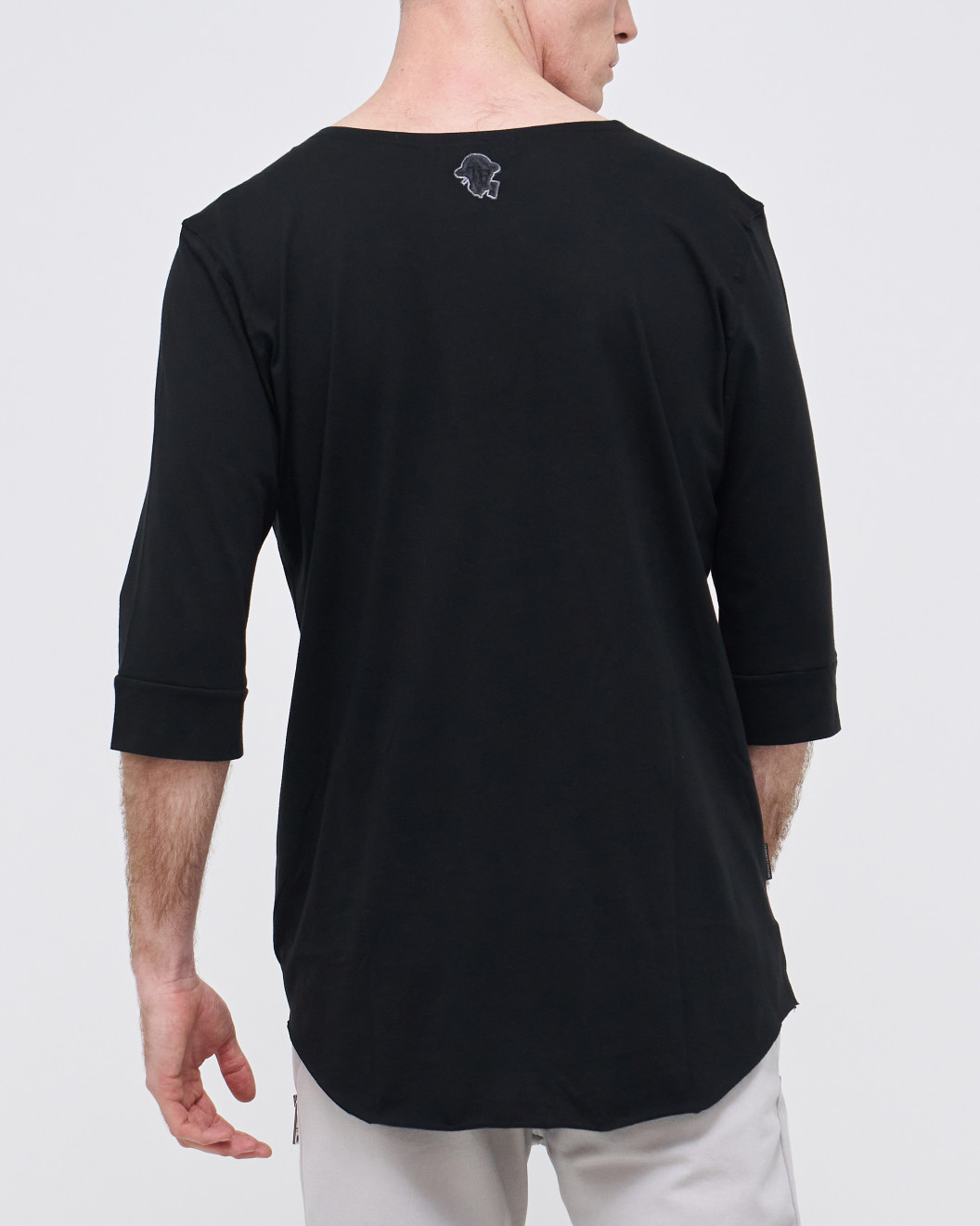 Men's Crop sleeve-T-Shirt, Black Jersey Gym-Fit, Low Neck, Laminate & Velvet Logo's 